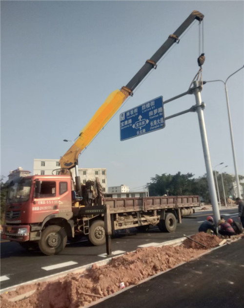 四平市设备吊装租赁吊车要用多大吊车